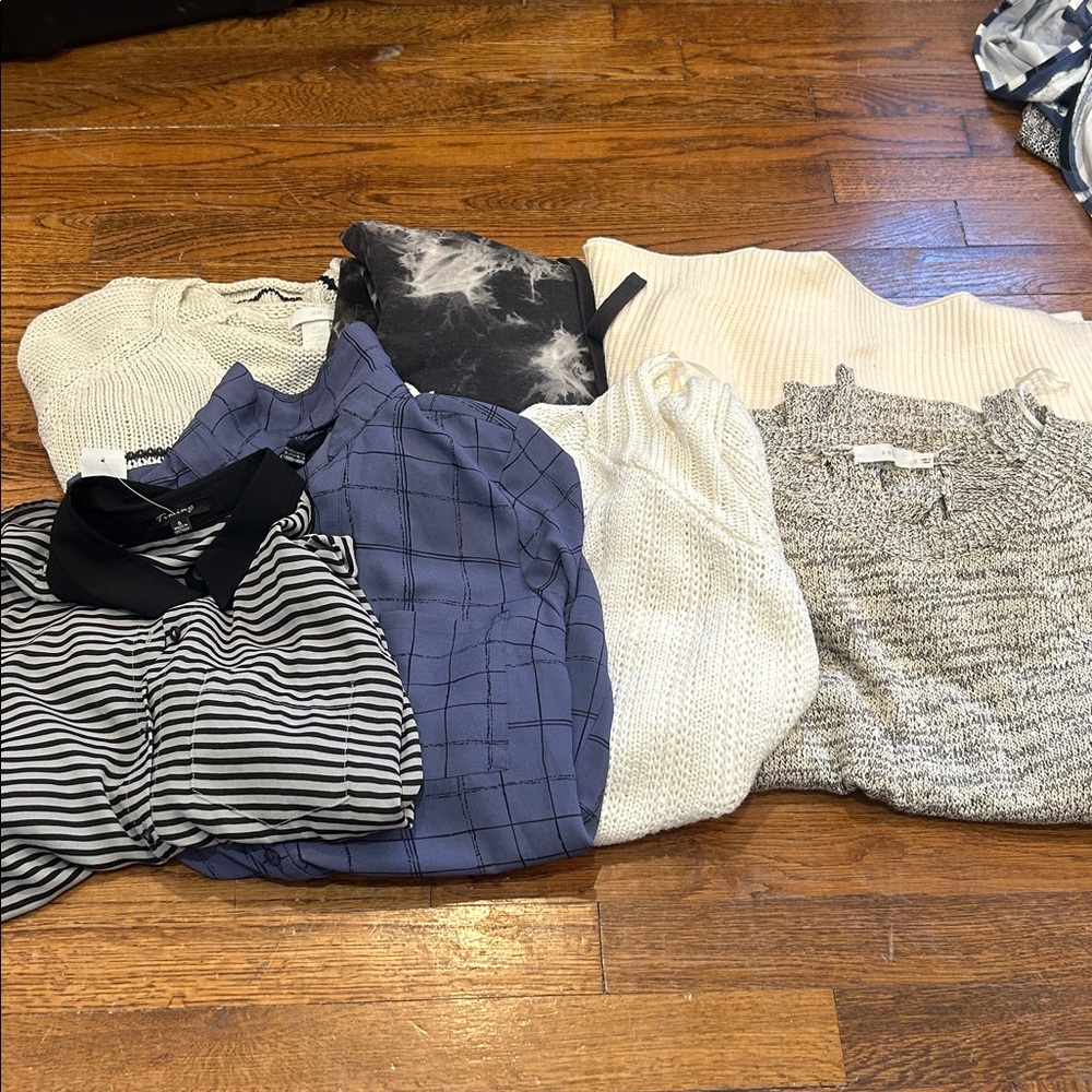 Top/Sweater Bundle